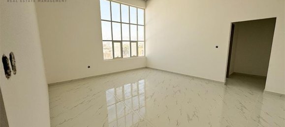 5 bedrooms Villa in Al Qusaidat, UAE No. 94533 17