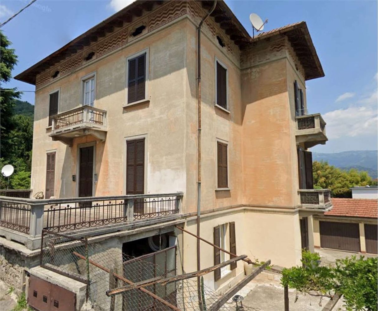 2غرفة شقة في Olgiate Molgora, Italy رقم 7155