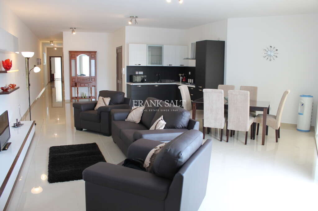 Ático de 3 dormitorios en Swieqi, Malta No. 8698