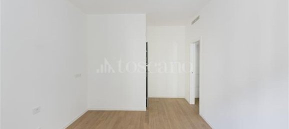 2 rooms Apartment in Milan, Italy No. 338140 9