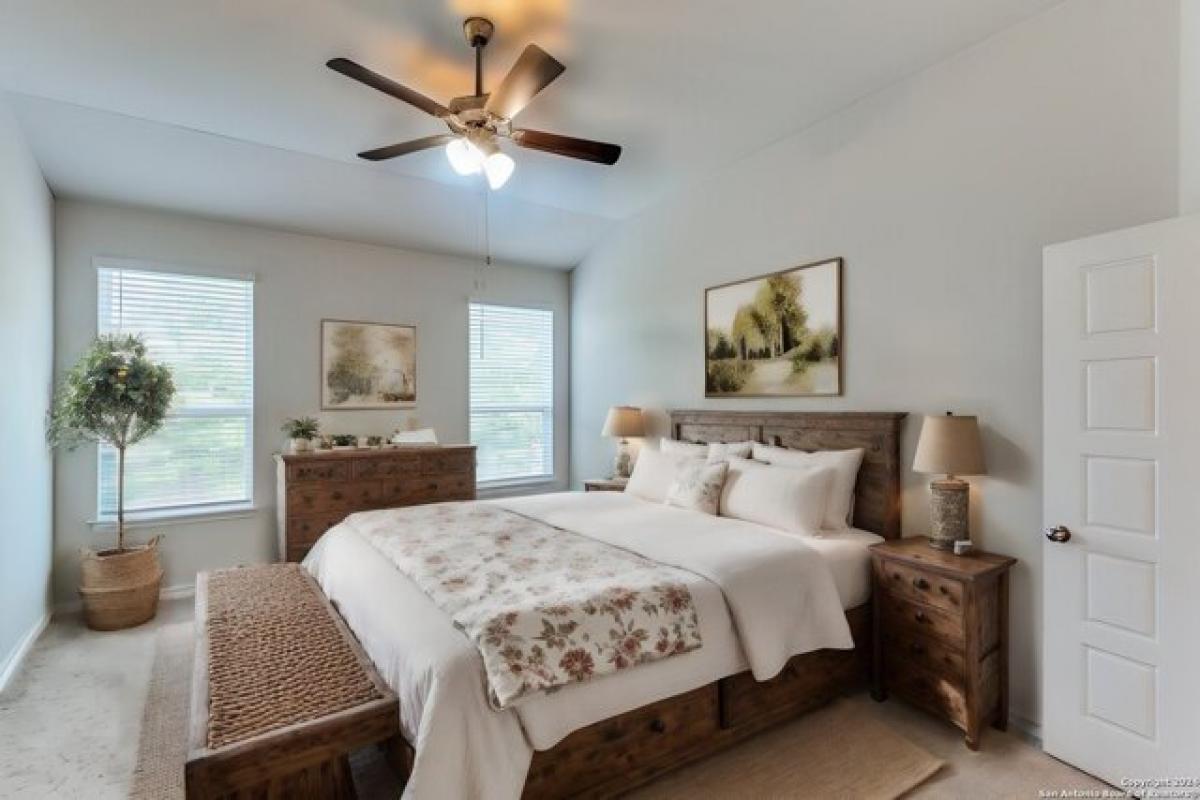 Дом с 4 спальнями в Сан-Антонио, США № 430215