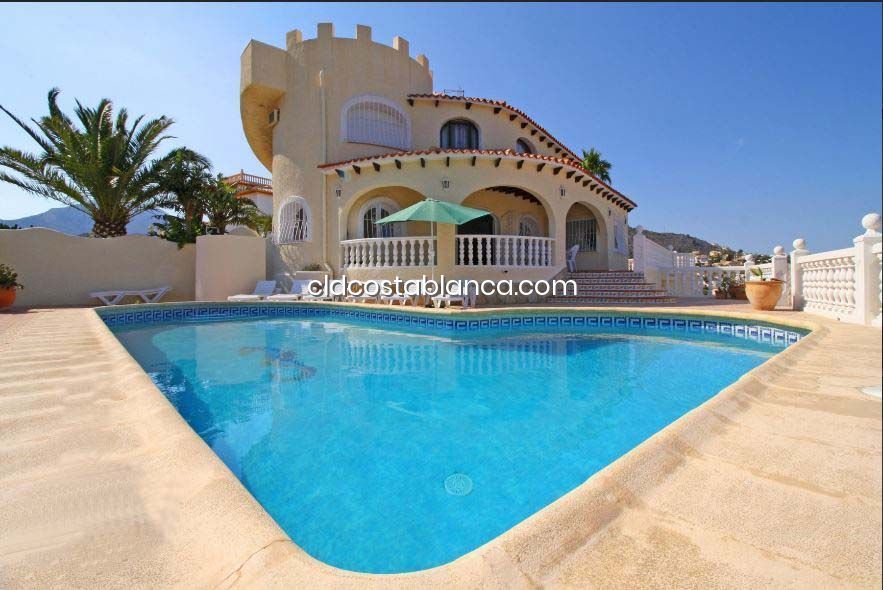 7 bedrooms Villa in Calpe, Spain No. 93354