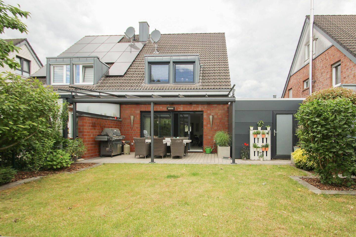 Таунхаус с 3 спальнями в Мёнхенгладбах, Германия № 309627