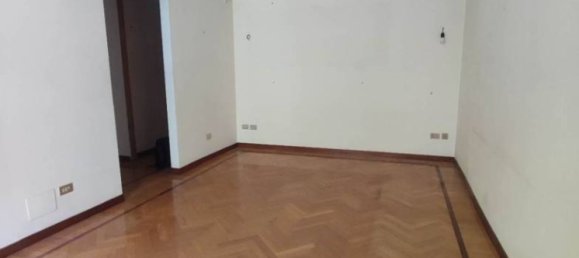 1 bedroom Apartment in Milan, Italy No. 313921 4