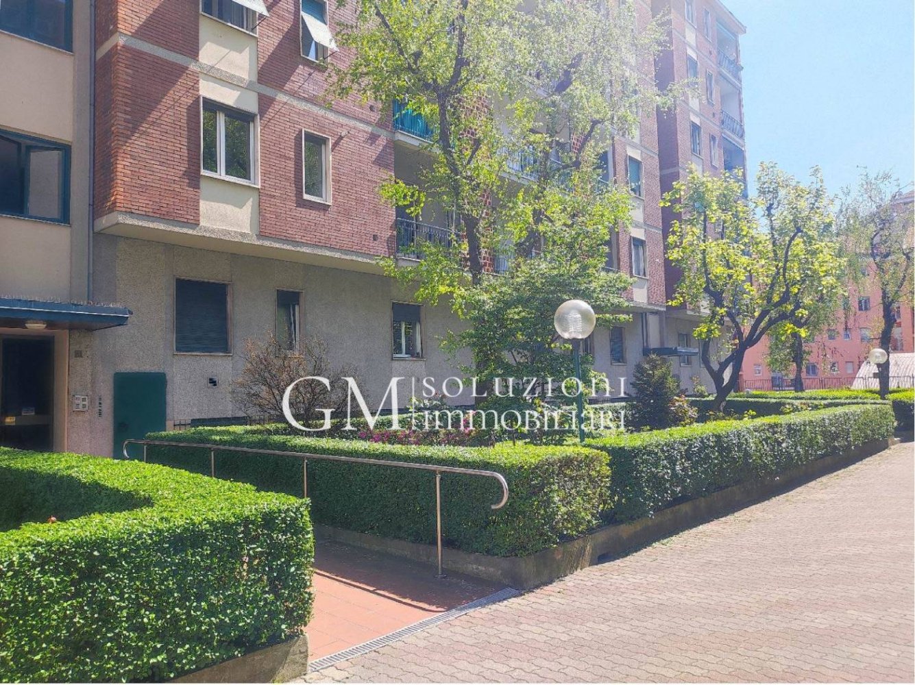 1 bedroom Apartment in Milan, Italy No. 313921