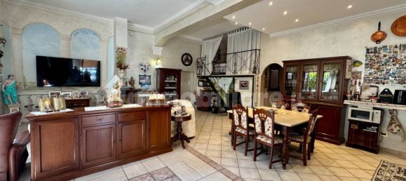 5 bedrooms House in Brescia, Italy No. 260695 6