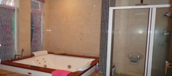 4 bedrooms Villa in Tay Ho, Vietnam No. 3204 20