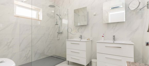 5 bedrooms Villa in Guia, Portugal No. 190473 29