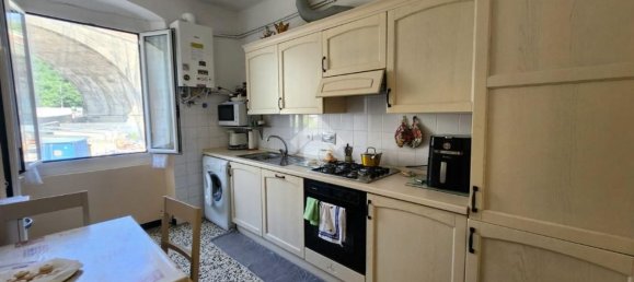 4-Zimmer Wohnung in Genoa, Italy, Nr. 155906 5