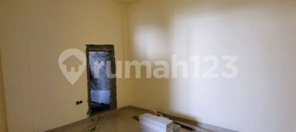 4 bedrooms House in Jakarta, Indonesia No. 1352 13