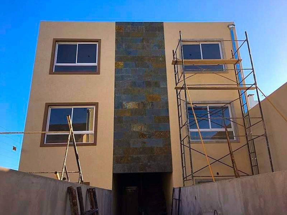 Studio in Bermudez, Argentina No. 9765