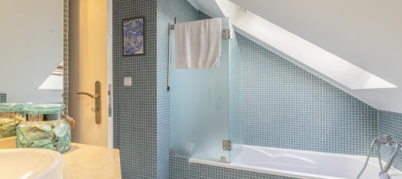 6 bedrooms Villa in Lisbon, Portugal No. 110463 2