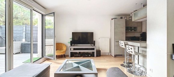 2 غرف نوم شقة في Suresnes, France رقم 141469 4