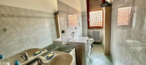 4 rooms Apartment in Lissone, Italy No. 22356 23