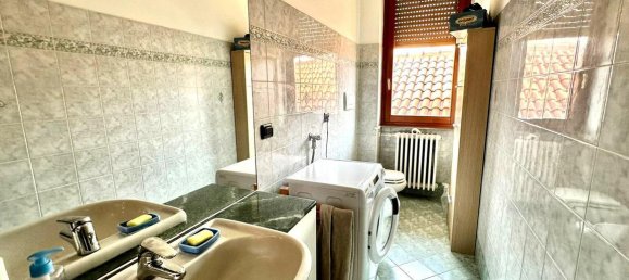 4 rooms Apartment in Lissone, Italy No. 22356 22