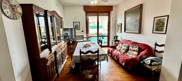 4 rooms Apartment in Lissone, Italy No. 22356 9