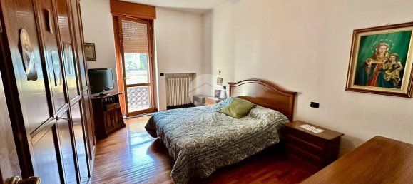 4 rooms Apartment in Lissone, Italy No. 22356 17