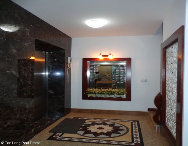 Apartamento de 2 dormitorios en Tay Ho, Vietnam No. 3637