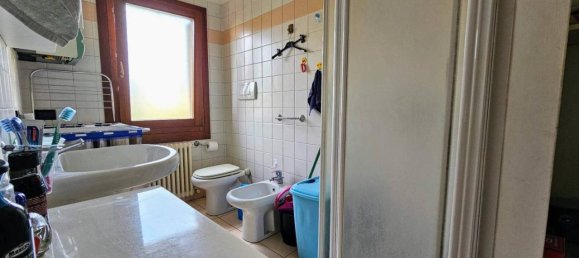 2 rooms Apartment in Vicenza, Italy No. 113800 4