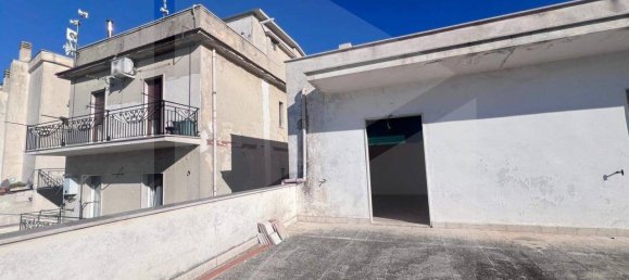Apartamento de 4 habitaciónes en Ischitella, Italy No. 17818 10