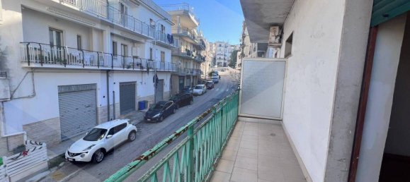 Apartamento de 4 habitaciónes en Ischitella, Italy No. 17818 9