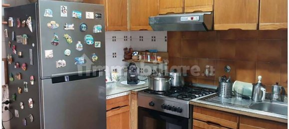 2 bedrooms Apartment in Rome, Italy No. 191003 4