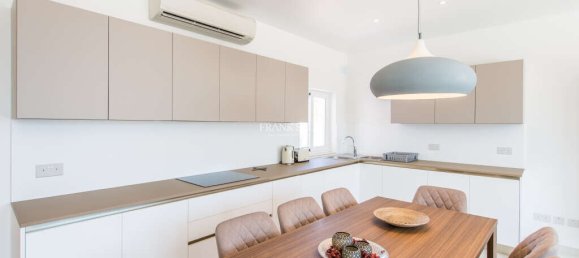 2 bedrooms Penthouse in Ta' Xbiex, Malta No. 9730 10