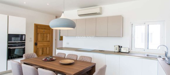 2 bedrooms Penthouse in Ta' Xbiex, Malta No. 9730 11