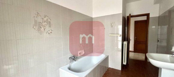 3 bedrooms Apartment in Frosinone, Italy No. 51606 9