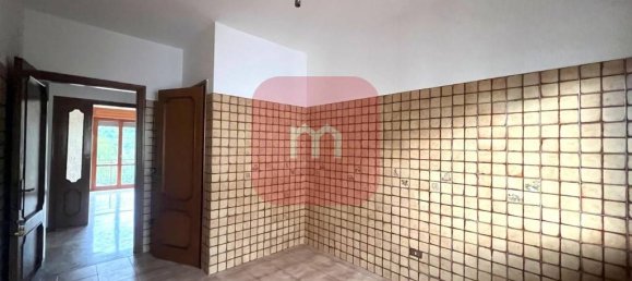 3 bedrooms Apartment in Frosinone, Italy No. 51606 7