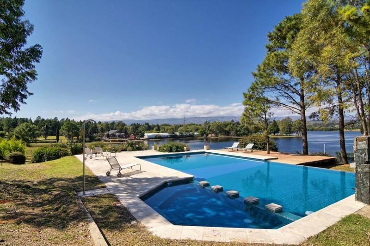  Land in Cordoba, Argentina No. 47930