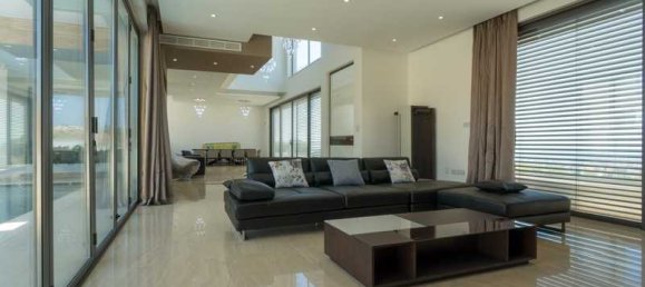 5 bedrooms Villa in Germasogeia, Cyprus No. 20995 8