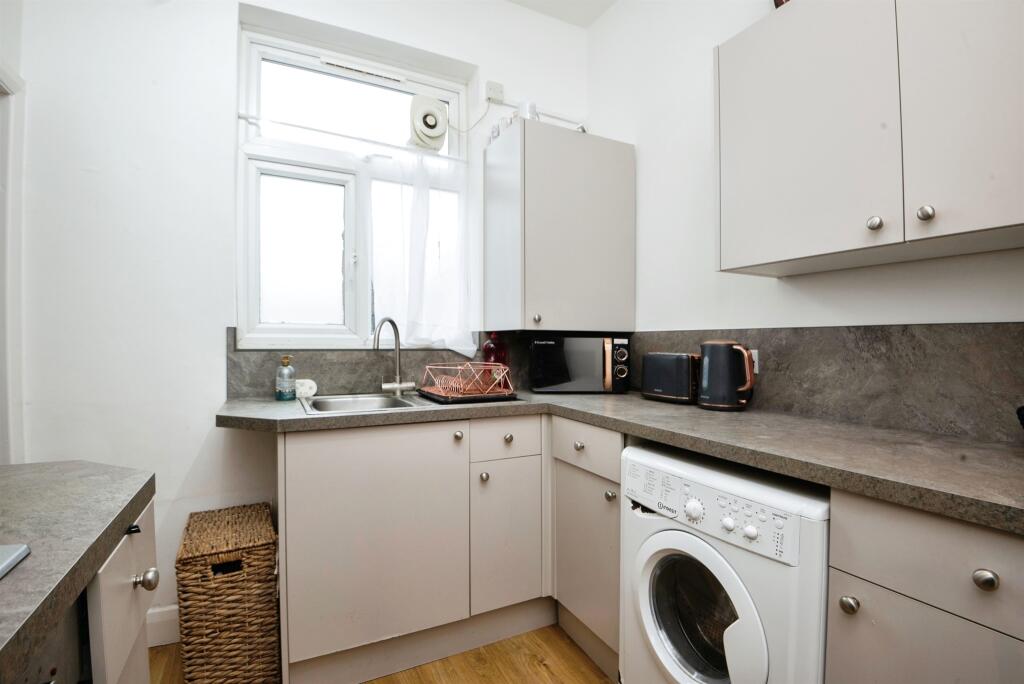 1 bedroom Maisonette in Watford, United Kingdom No. 6833