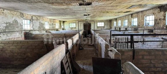 Вилла с 4 спальнями в Гуилья, Италия № 221337 40