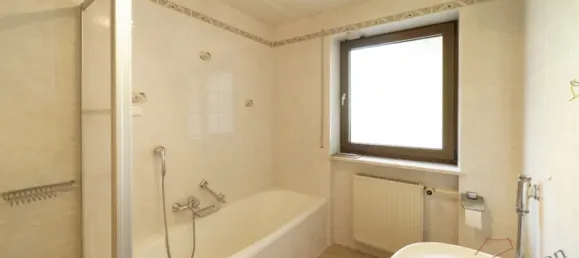 5 bedrooms Townhouse in Augsburg, Germany No. 168616 16