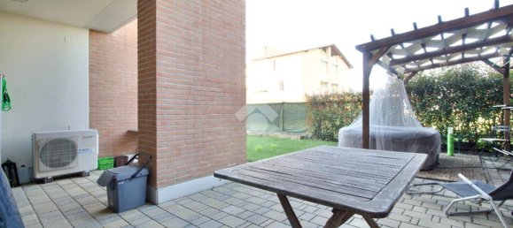 Квартира с 3 комнатами в Реджо Эмилия, Италия № 8607 31