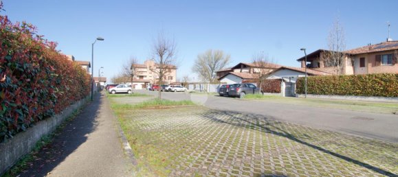 Квартира с 3 комнатами в Реджо Эмилия, Италия № 8607 40