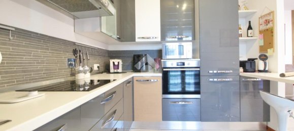 Квартира с 3 комнатами в Реджо Эмилия, Италия № 8607 7