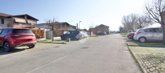 Квартира с 3 комнатами в Реджо Эмилия, Италия № 8607 43