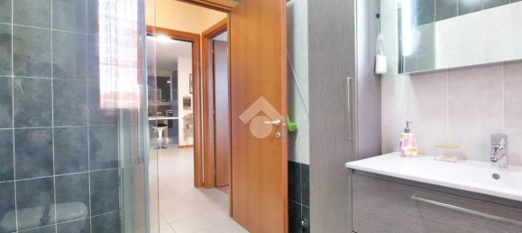 Квартира с 3 комнатами в Реджо Эмилия, Италия № 8607 25