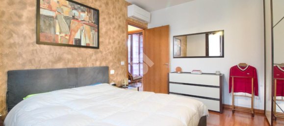 Квартира с 3 комнатами в Реджо Эмилия, Италия № 8607 19