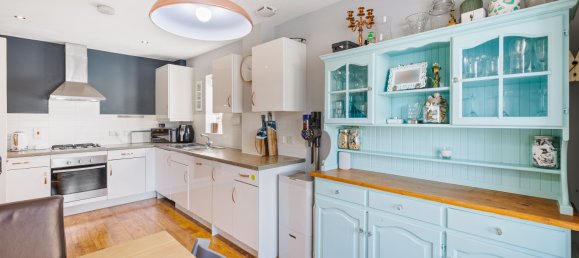 4 bedrooms House in Horley, United Kingdom No. 1032 2