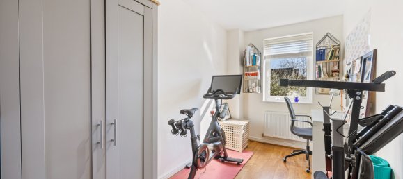 4 bedrooms House in Horley, United Kingdom No. 1032 17