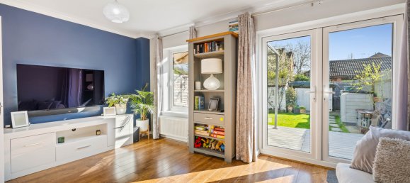 4 bedrooms House in Horley, United Kingdom No. 1032 6