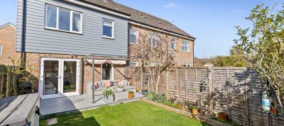 4 bedrooms House in Horley, United Kingdom No. 1032 19