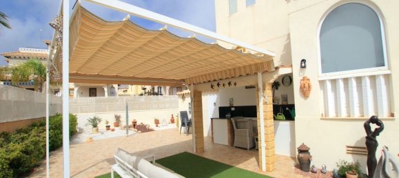 2 bedrooms House in Alicante, Spain No. 159008 2