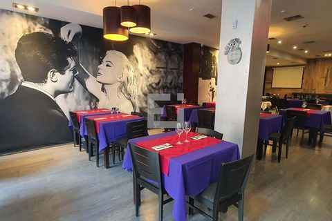 290m² Commercial property in Porto, Portugal No. 247776