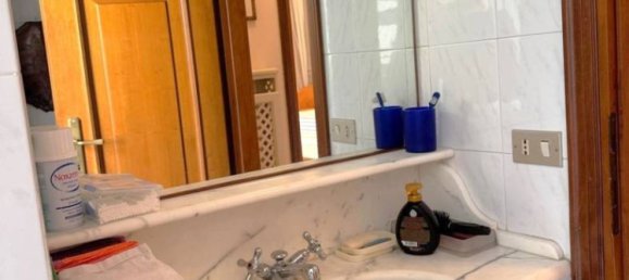 Apartamento de 3 dormitorios en Cremona, Italy No. 271389 19