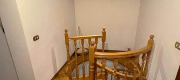 Apartamento de 3 dormitorios en Cremona, Italy No. 271389 35