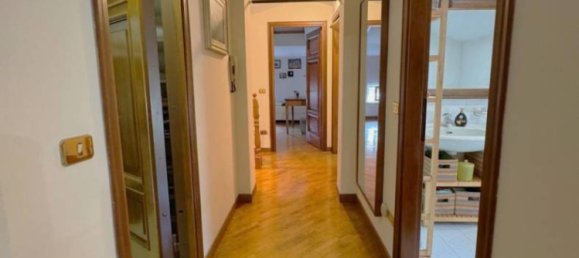 Apartamento de 3 dormitorios en Cremona, Italy No. 271389 34
